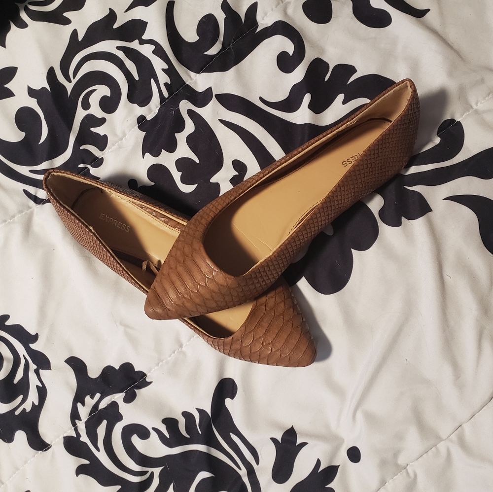 Tan Flats